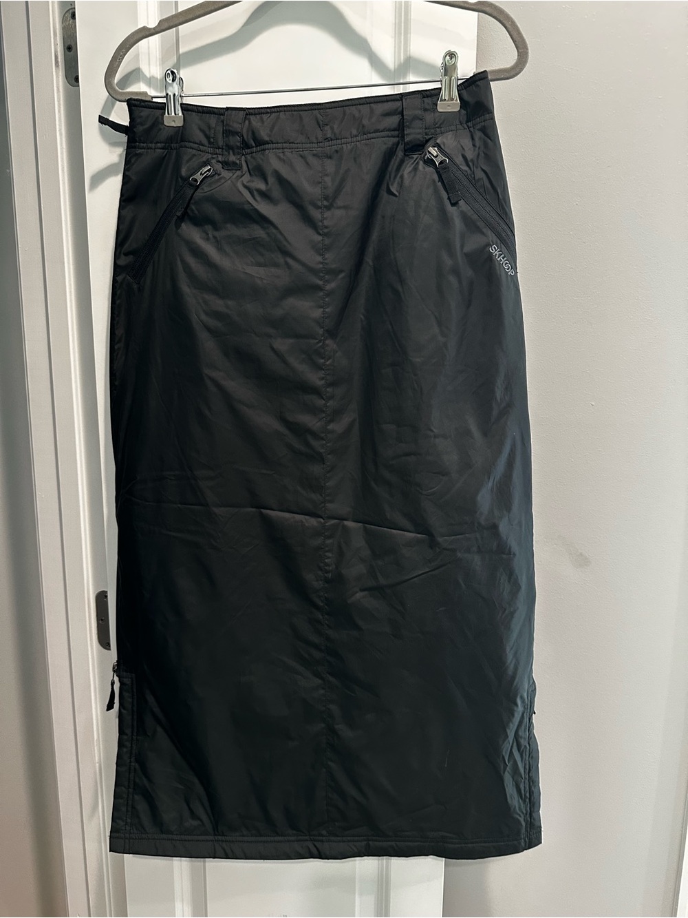 SKHOOP Original Skirt Women’s M Black Insulated Full Zip Winter Hiking